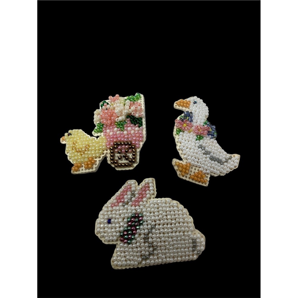 (3) Vtg HAND MADE Easter Themed SEED BEAD PIN Brooches Safety Pin Back 2"